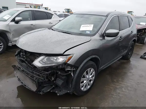 KNMAT2MTXJP558300 2018 NISSAN ROGUE - Image 2