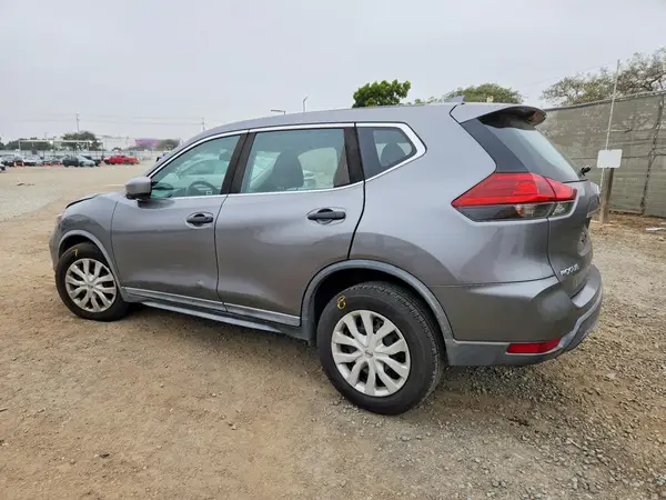 KNMAT2MTXJP562279 2018 NISSAN ROGUE - Image 2