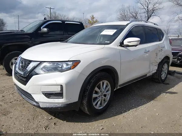 KNMAT2MTXJP563559 2018 NISSAN ROGUE - Image 2