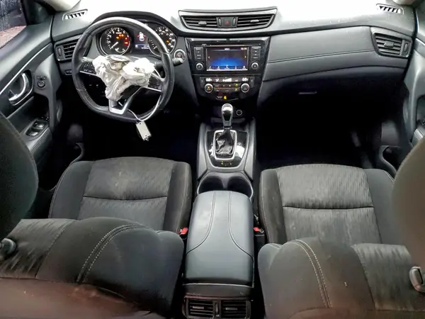 KNMAT2MTXJP563643 2018 NISSAN ROGUE - Image 8