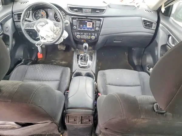 KNMAT2MTXJP570897 2018 NISSAN ROGUE - Image 8