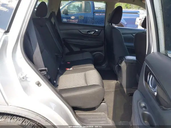KNMAT2MTXJP572004 2018 NISSAN ROGUE - Image 8
