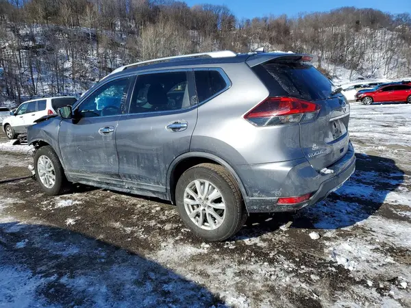 KNMAT2MTXJP572990 2018 NISSAN ROGUE - Image 2