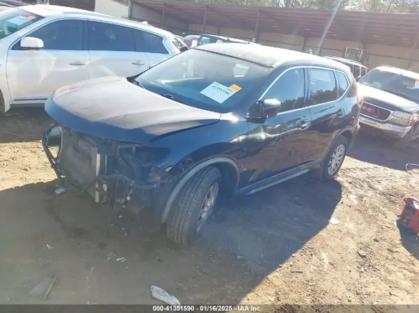 KNMAT2MTXJP581950 2018 NISSAN ROGUE - Image 2
