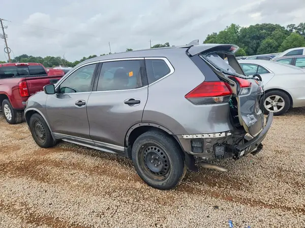 KNMAT2MTXJP582595 2018 NISSAN ROGUE - Image 2