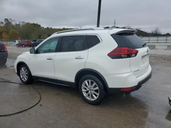 KNMAT2MTXJP584394 2018 NISSAN ROGUE - Image 2
