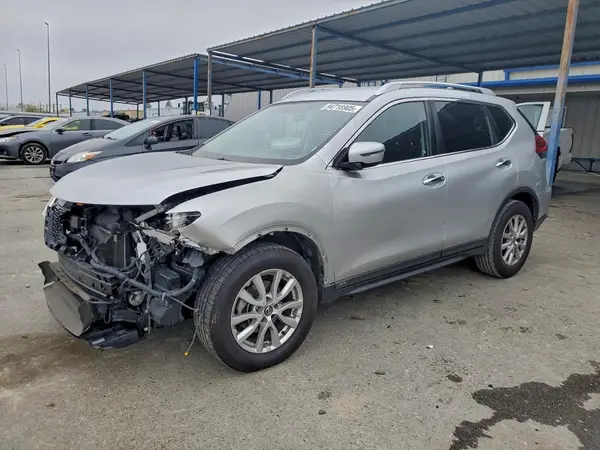 KNMAT2MTXJP585903 2018 NISSAN ROGUE - Image 1