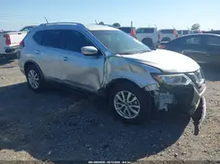 KNMAT2MTXJP586050 2018 NISSAN ROGUE