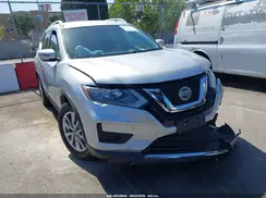 KNMAT2MTXJP586727 2018 NISSAN ROGUE