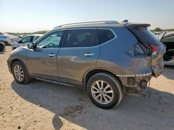 KNMAT2MTXJP587022 2018 NISSAN ROGUE - Image 2
