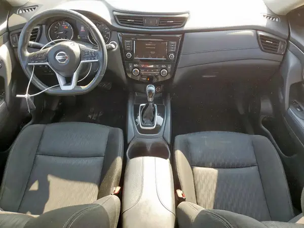 KNMAT2MTXJP587022 2018 NISSAN ROGUE - Image 8