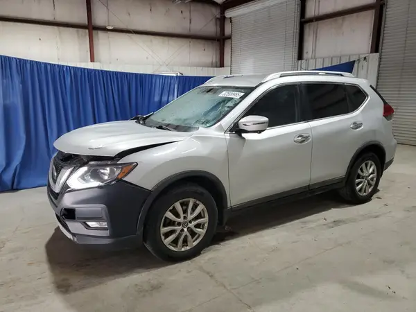 KNMAT2MTXJP588493 2018 NISSAN ROGUE - Image 1