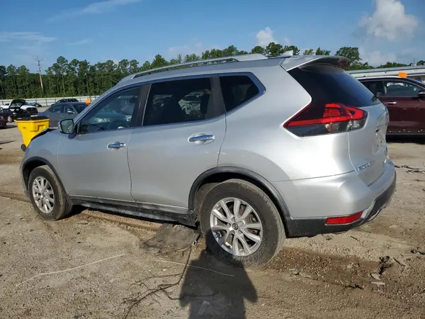 KNMAT2MTXJP590700 2018 NISSAN ROGUE - Image 2