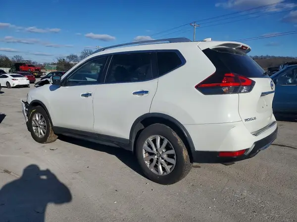 KNMAT2MTXJP592205 2018 NISSAN ROGUE - Image 2