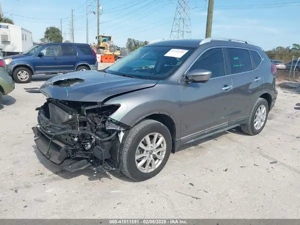 KNMAT2MTXJP594133 2018 NISSAN ROGUE - Image 2