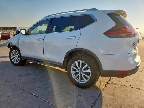 KNMAT2MTXJP595007 2018 NISSAN ROGUE - Image 2