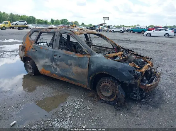 KNMAT2MTXJP598814 2018 NISSAN ROGUE - Image 1