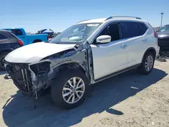 KNMAT2MTXJP600142 2018 NISSAN ROGUE