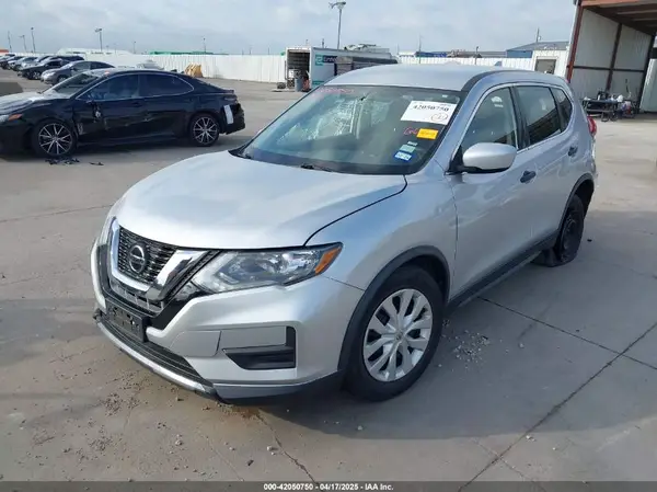 KNMAT2MTXJP602571 2018 NISSAN ROGUE - Image 2
