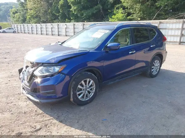 KNMAT2MTXJP603087 2018 NISSAN ROGUE - Image 2