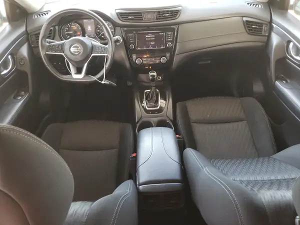 KNMAT2MTXJP605289 2018 NISSAN ROGUE - Image 8