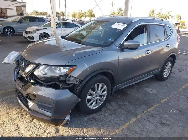 KNMAT2MTXJP605311 2018 NISSAN ROGUE - Image 2
