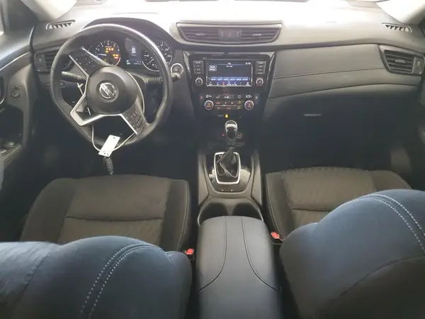 KNMAT2MTXJP607138 2018 NISSAN ROGUE - Image 8