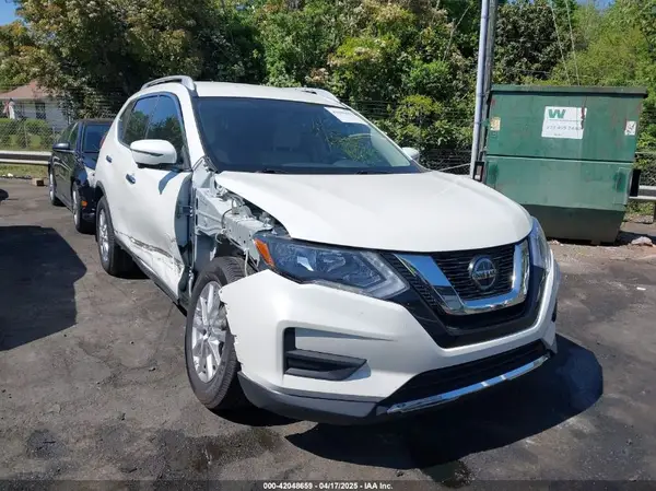 KNMAT2MTXJP608001 2018 NISSAN ROGUE - Image 1