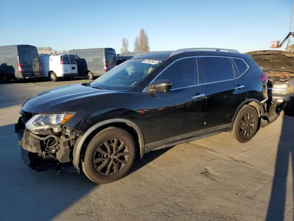 KNMAT2MTXJP608645 2018 NISSAN ROGUE - Image 1
