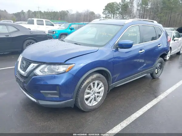 KNMAT2MTXJP609200 2018 NISSAN ROGUE - Image 2