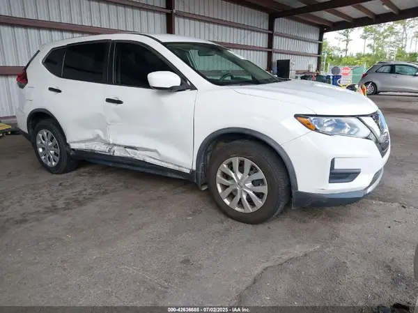 KNMAT2MTXJP609228 2018 NISSAN ROGUE - Image 1