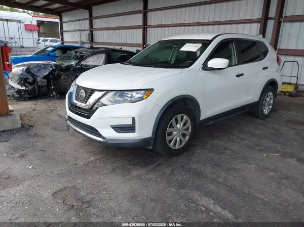 KNMAT2MTXJP609228 2018 NISSAN ROGUE - Image 2