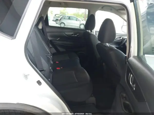 KNMAT2MTXJP609228 2018 NISSAN ROGUE - Image 8