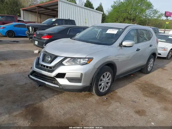 KNMAT2MTXJP610847 2018 NISSAN ROGUE - Image 2