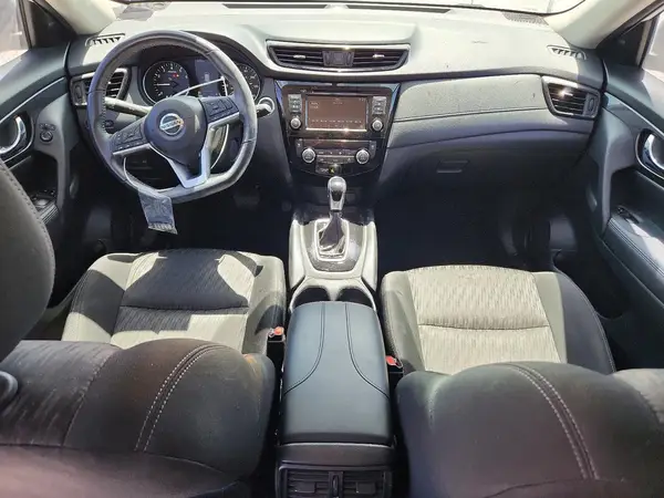 KNMAT2MTXJP611741 2018 NISSAN ROGUE - Image 8