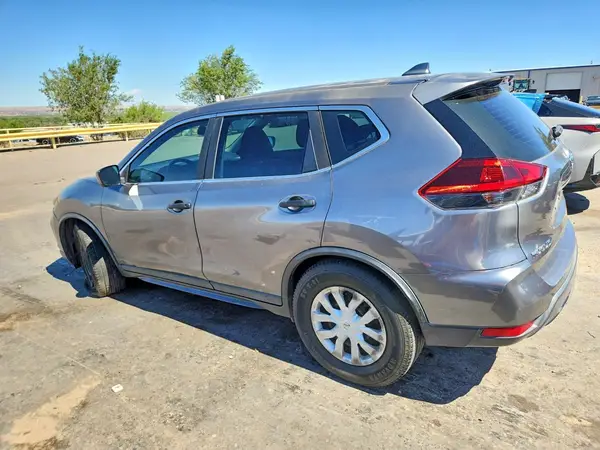 KNMAT2MTXJP612310 2018 NISSAN ROGUE - Image 2
