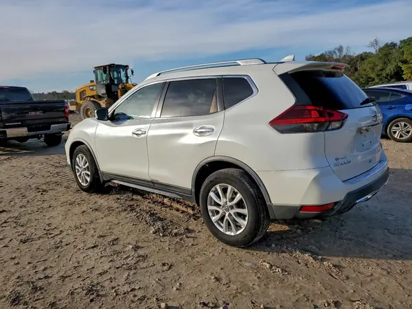 KNMAT2MTXJP613103 2018 NISSAN ROGUE - Image 2