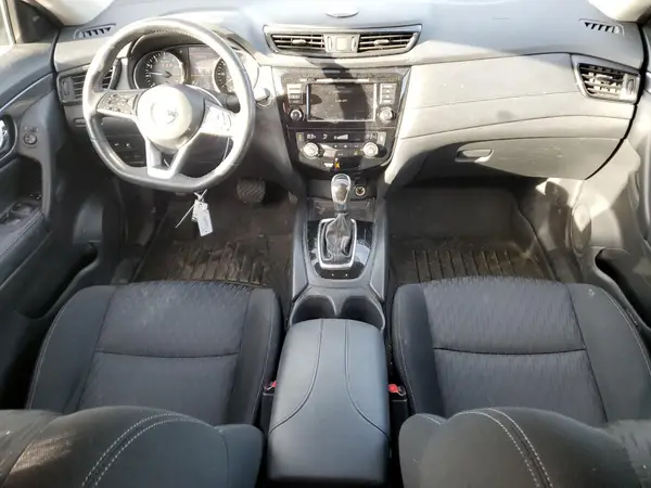 KNMAT2MTXJP619516 2018 NISSAN ROGUE - Image 8