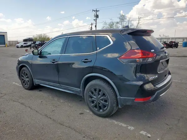 KNMAT2MTXJP619841 2018 NISSAN ROGUE - Image 2