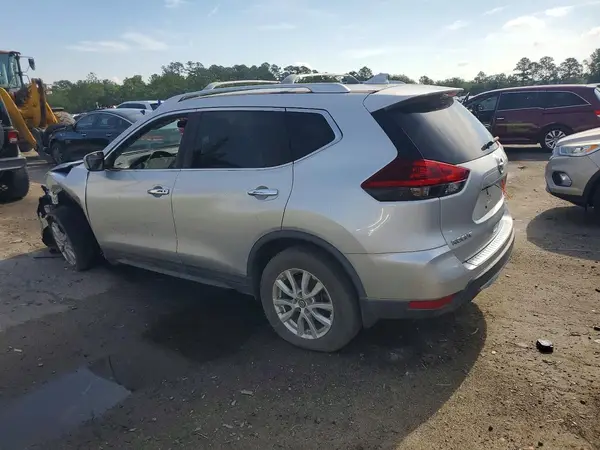KNMAT2MTXJP620570 2018 NISSAN ROGUE - Image 2