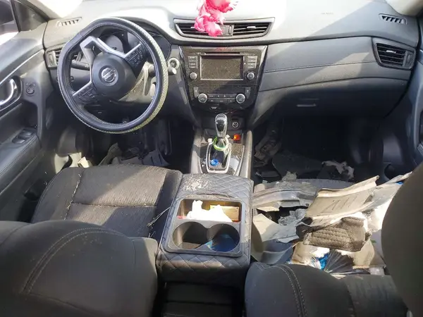 KNMAT2MTXJP620570 2018 NISSAN ROGUE - Image 8