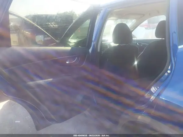 KNMAT2MTXJP622741 2018 NISSAN ROGUE - Image 8