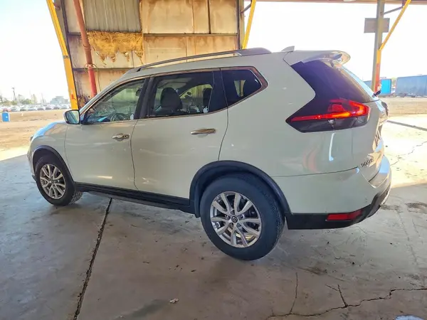 KNMAT2MTXKP514220 2019 NISSAN ROGUE - Image 2