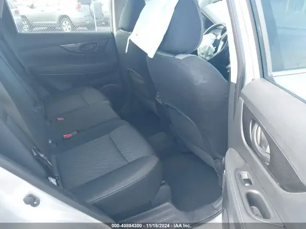 KNMAT2MTXKP519501 2019 NISSAN ROGUE - Image 8