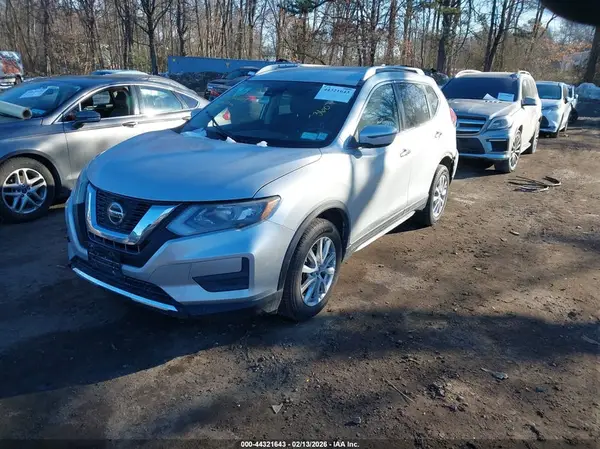 KNMAT2MTXKP527579 2019 NISSAN ROGUE - Image 2
