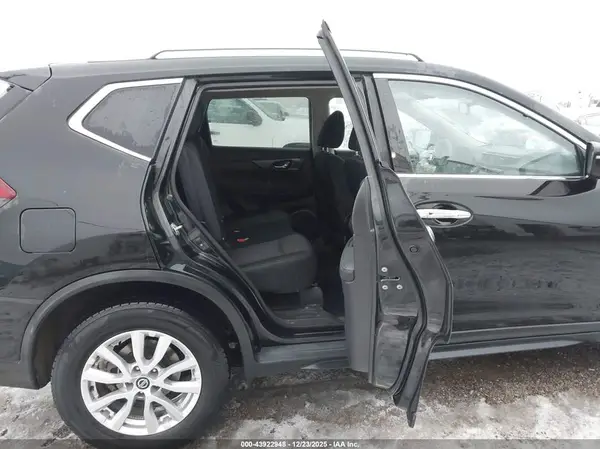 KNMAT2MTXKP535827 2019 NISSAN ROGUE - Image 8