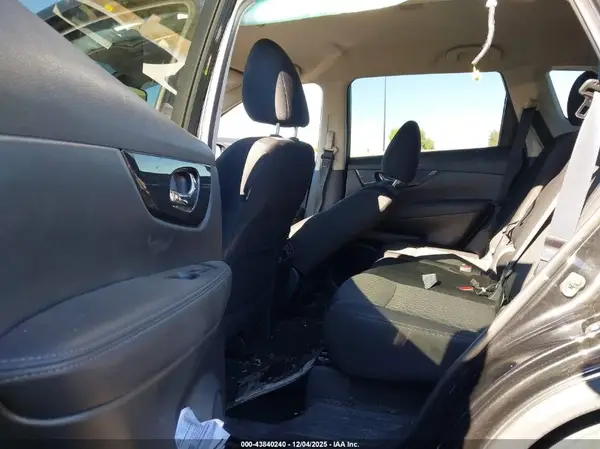 KNMAT2MTXKP560095 2019 NISSAN ROGUE - Image 8