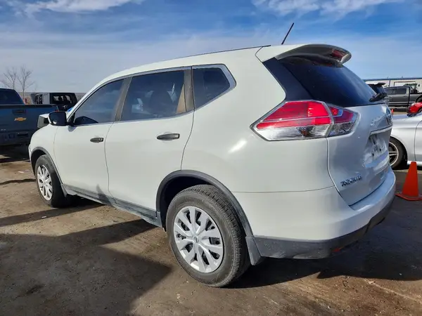KNMAT2MV0GP616750 2016 NISSAN ROGUE - Image 2