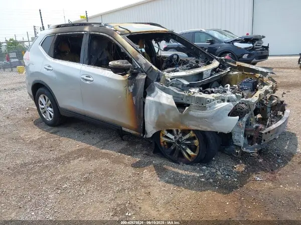 KNMAT2MV0GP635850 2016 NISSAN ROGUE - Image 1