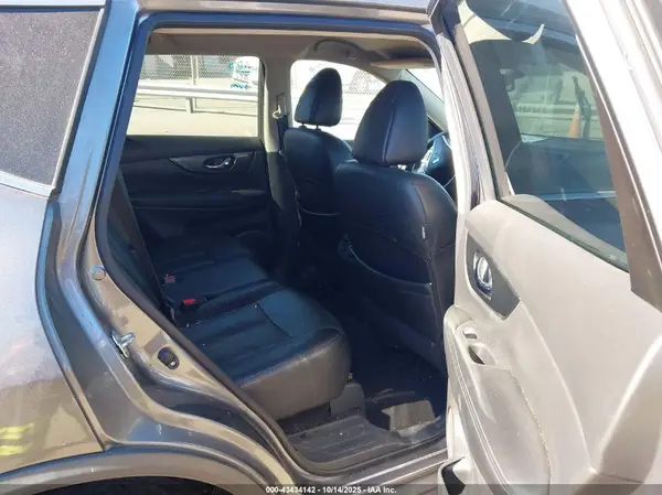KNMAT2MV0GP673918 2016 NISSAN ROGUE - Image 8